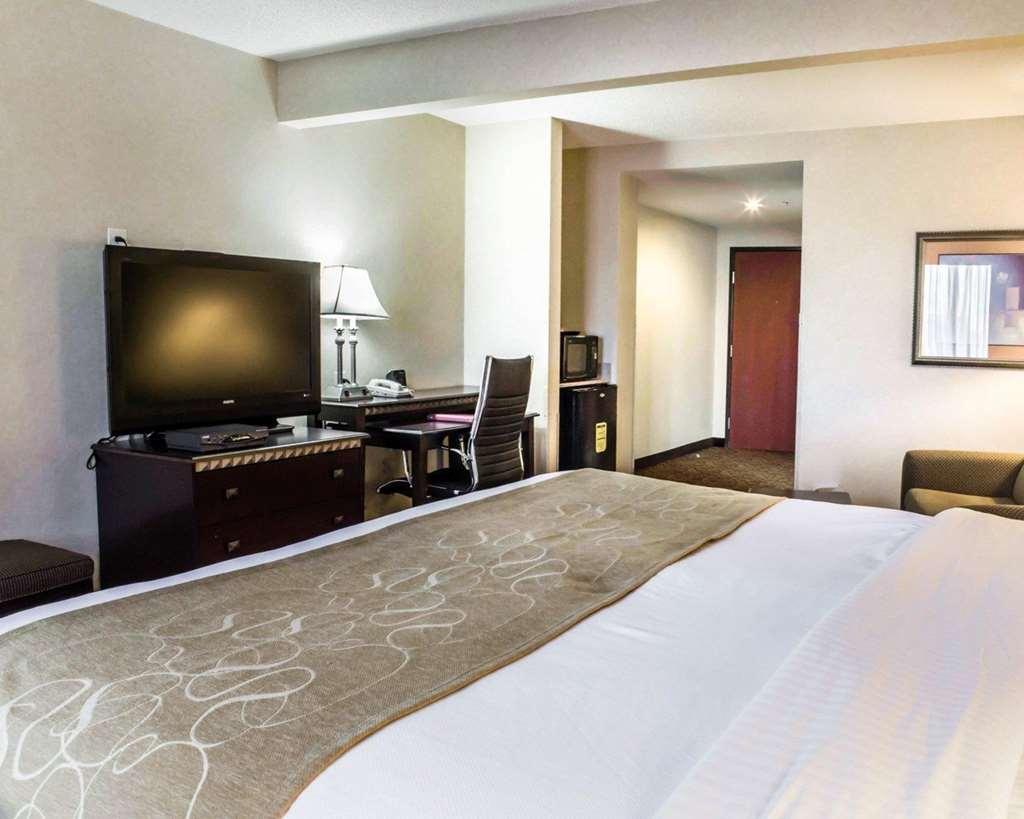Fairfield By Marriott Inn & Suites Greensboro Coliseum Area Room photo