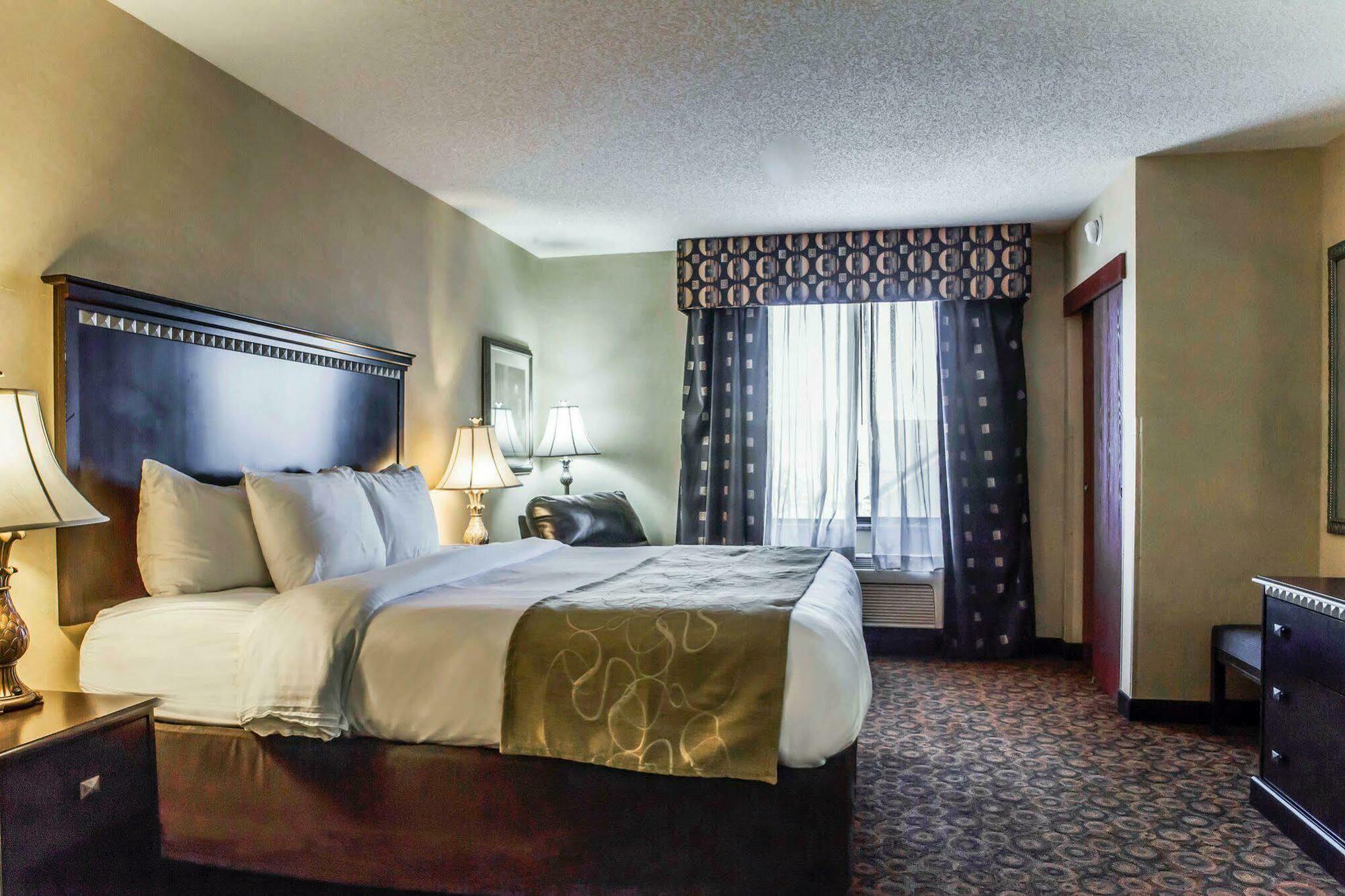 Fairfield By Marriott Inn & Suites Greensboro Coliseum Area Exterior photo